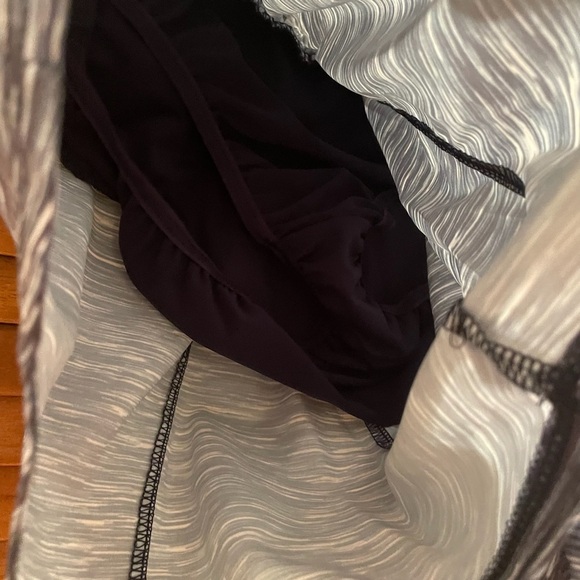 Nike Women’s One Dri-Fit Mid-Rise 3” Navy Blue Brief Lined Shorts Sz S NWT - Picture 4 of 7